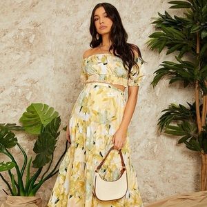 NWOT Maternity Floral Off the Shoulder Crop Top & Skirt Set (L 8/10)